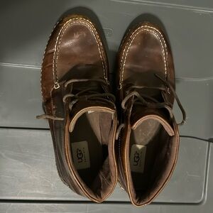 Men’s Ugg Lace Up Boots 9.5